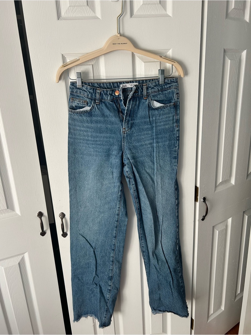 Zara Medium Blue Straight-Leg Women's Jeans